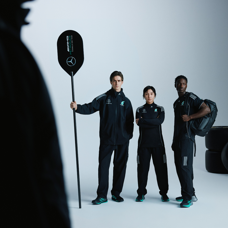 Official Mercedes-AMG PETRONAS F1 Team Store