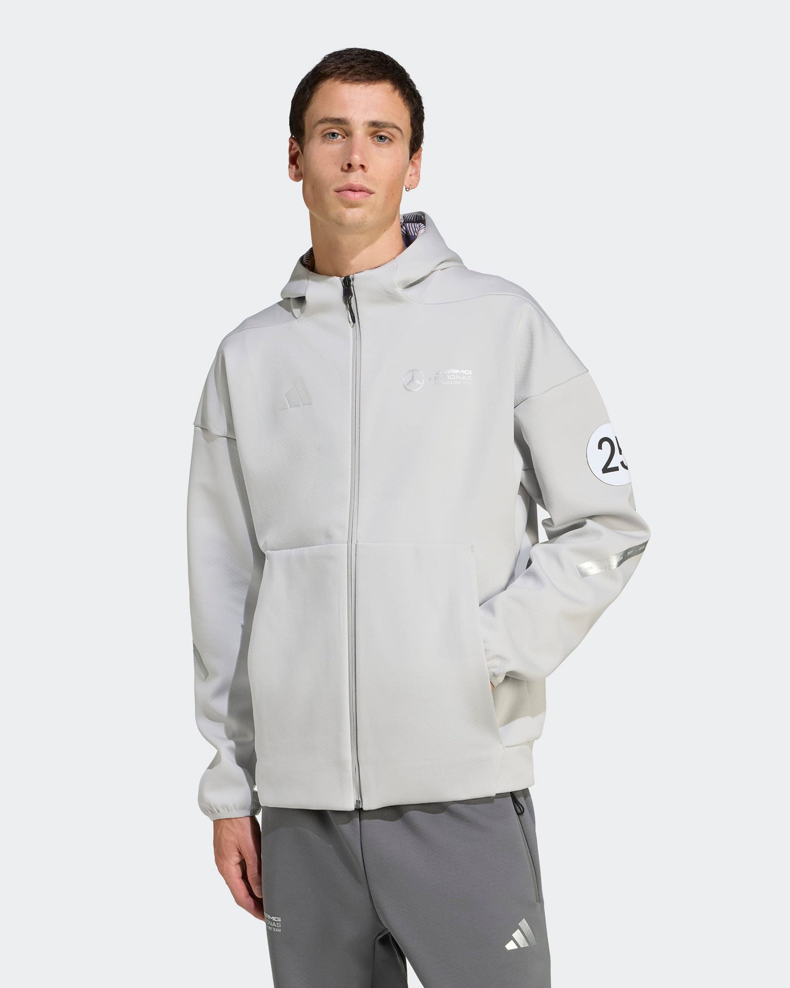 This Model is 6'2'' and wears size M