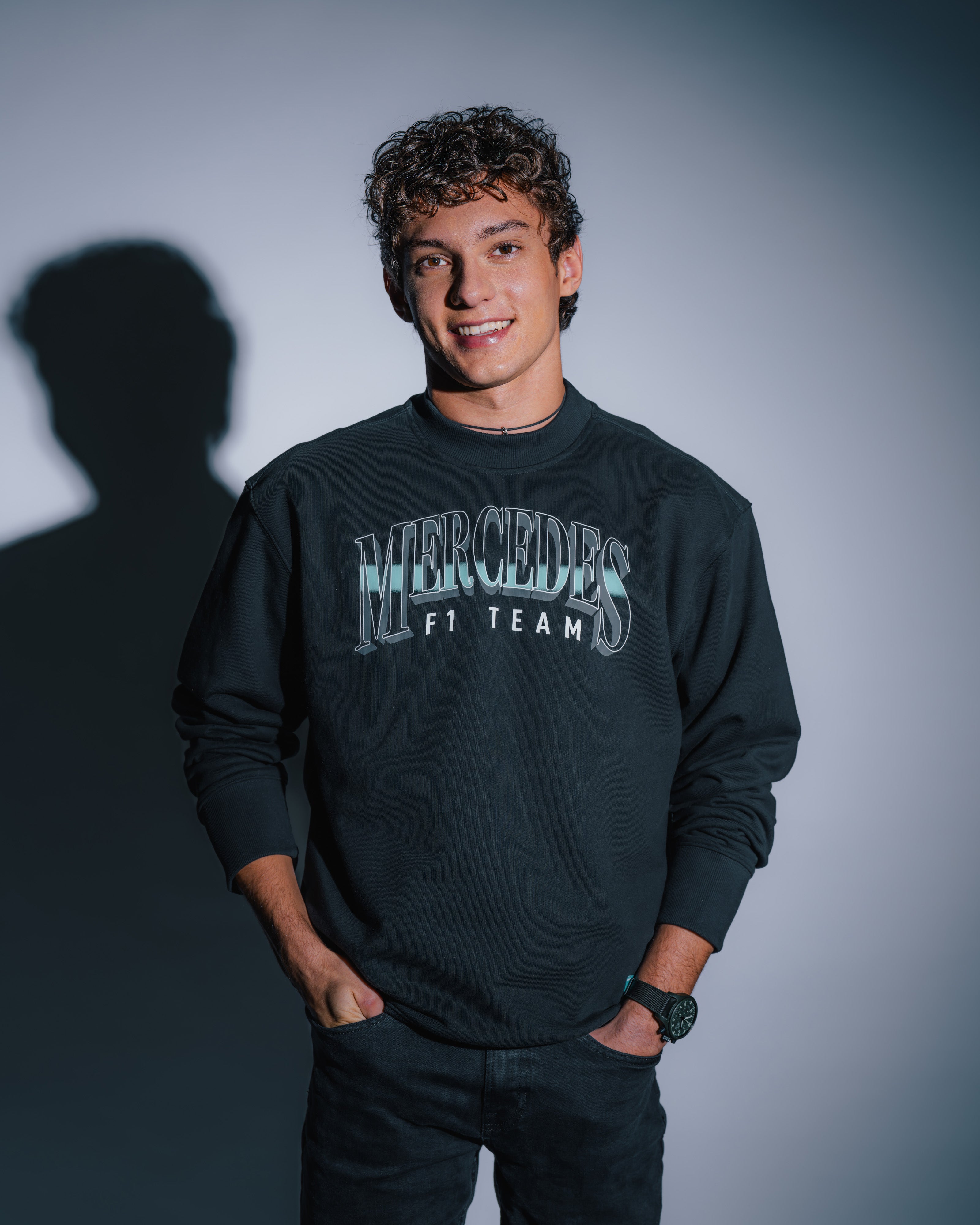 トップス mercedes anchor inc. ragran sweat black Mens Las Vegas Sweat Top Black | Official Mercedes-AMG PETRONAS F1