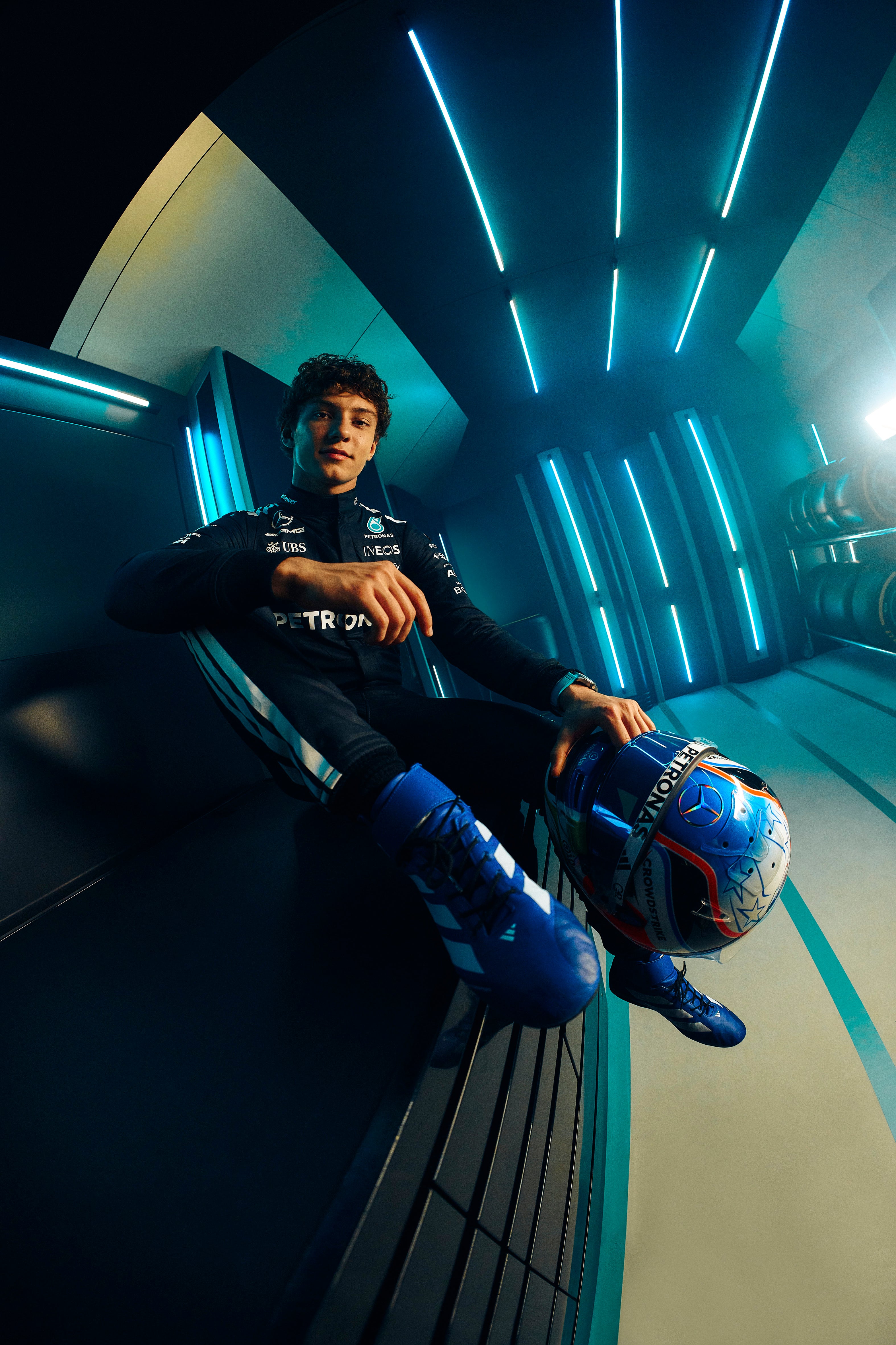 Lewis Hamilton T-Shirts | Official Mercedes-AMG F1 Store