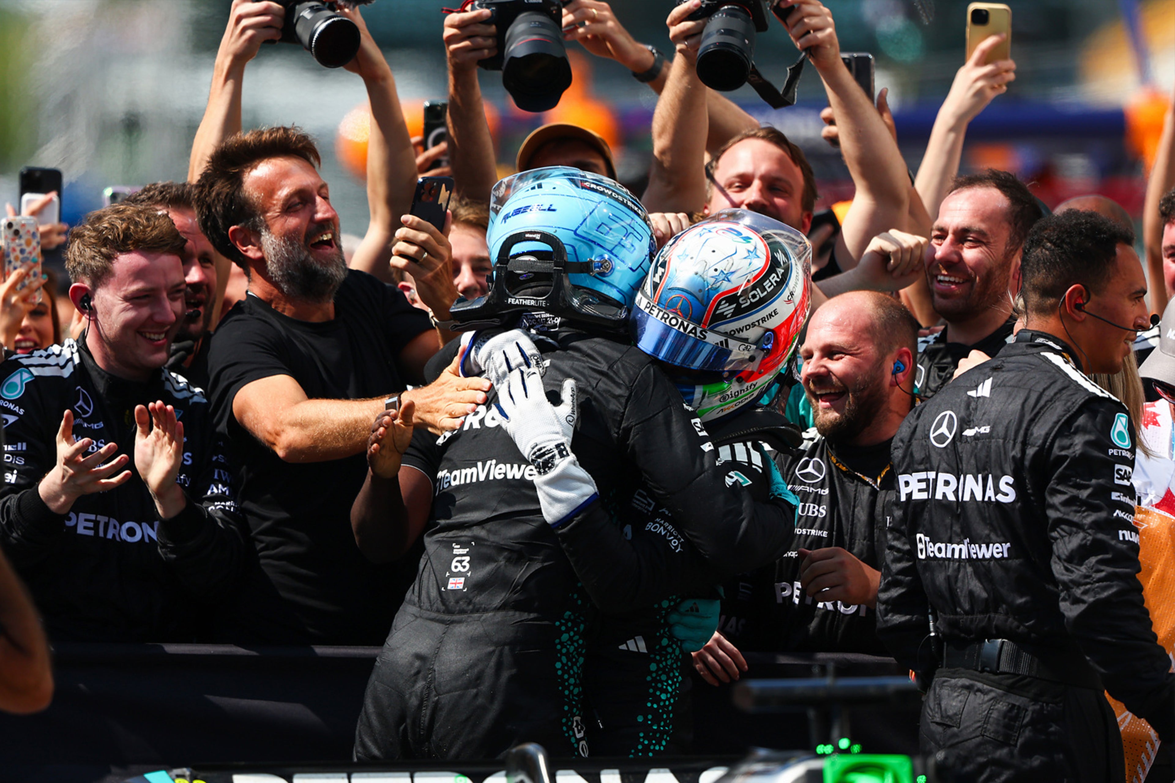 Official Mercedes-AMG PETRONAS F1 Team Store