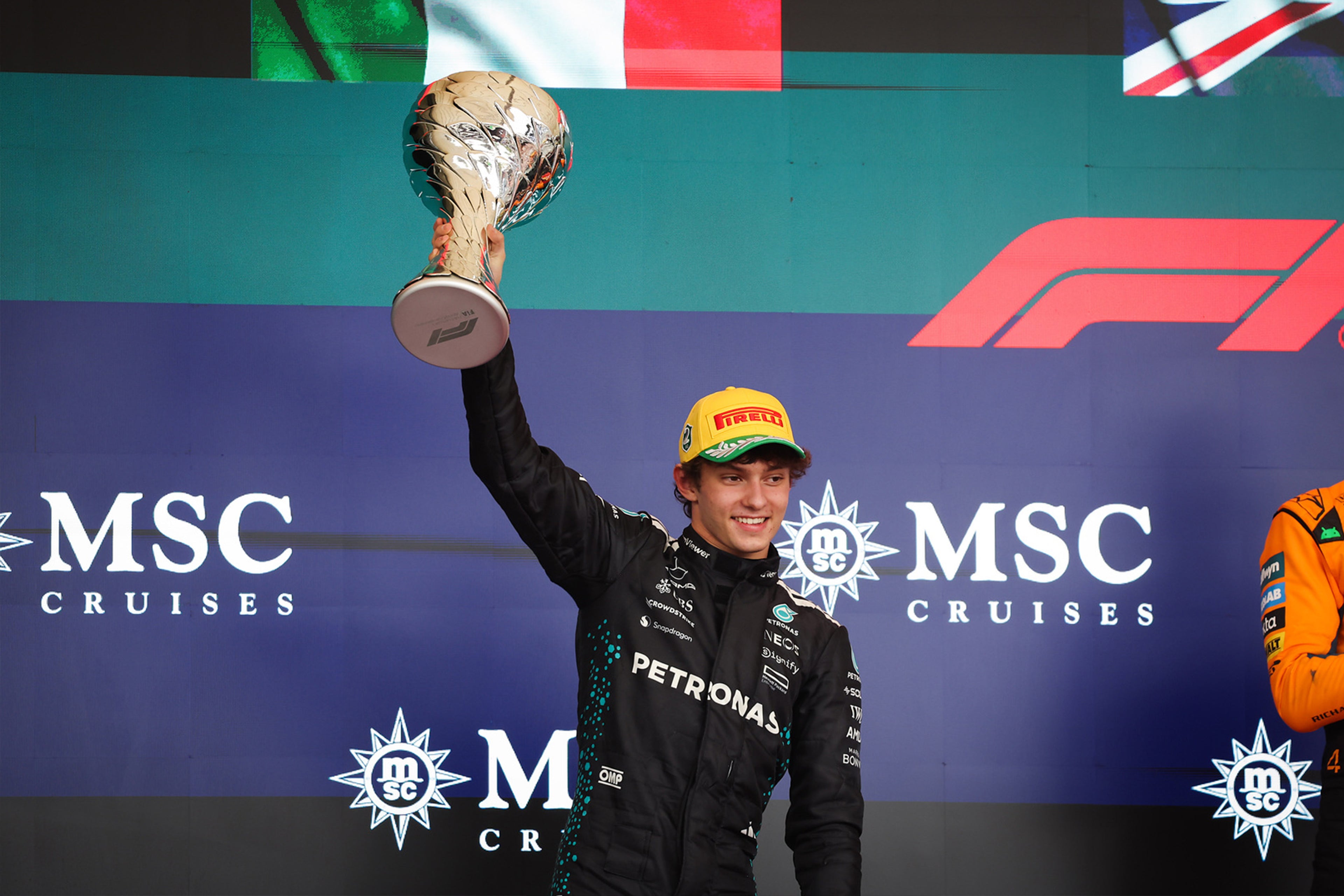 Official Mercedes-AMG PETRONAS F1 Team Store