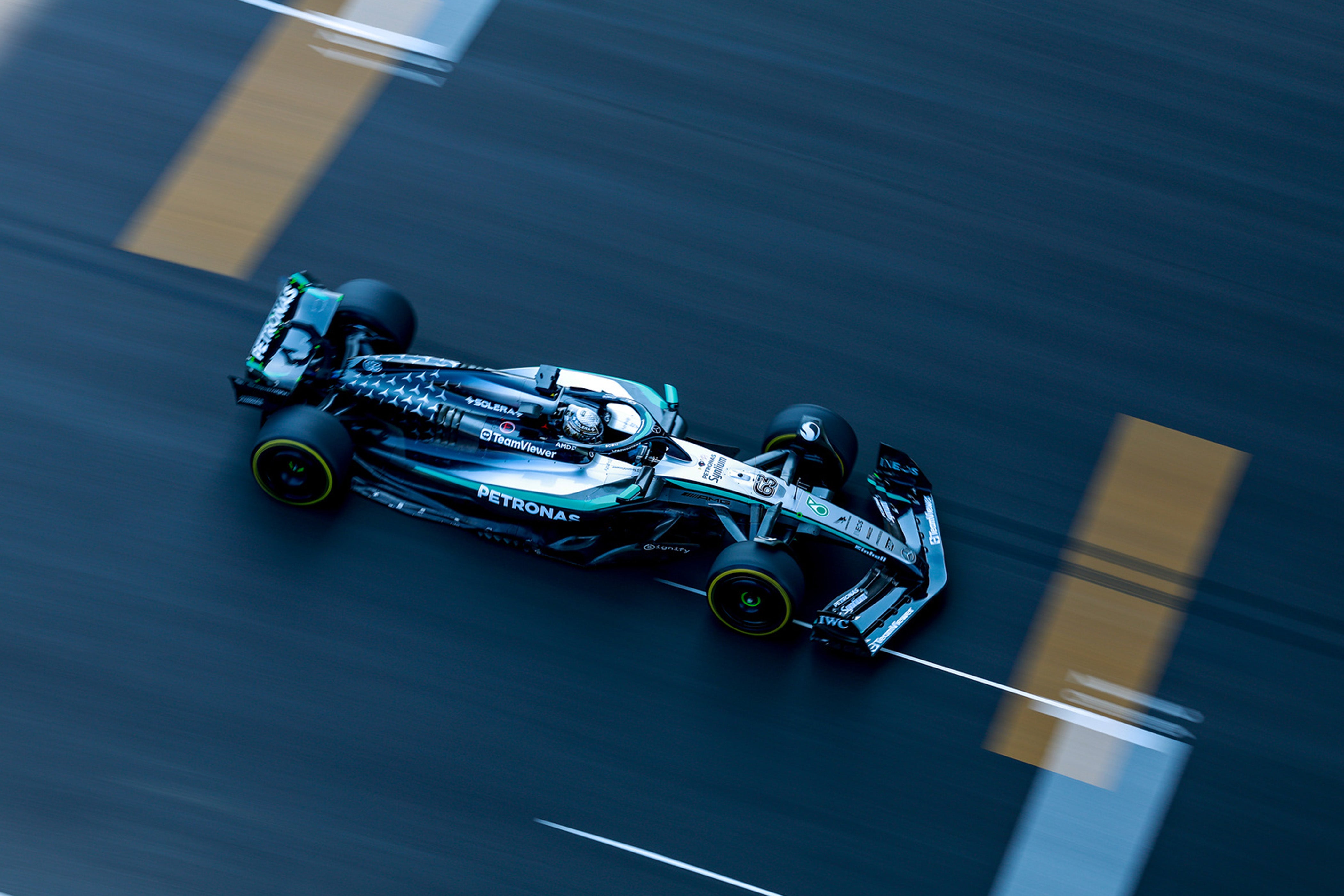 Official Mercedes-AMG PETRONAS F1 Team Store