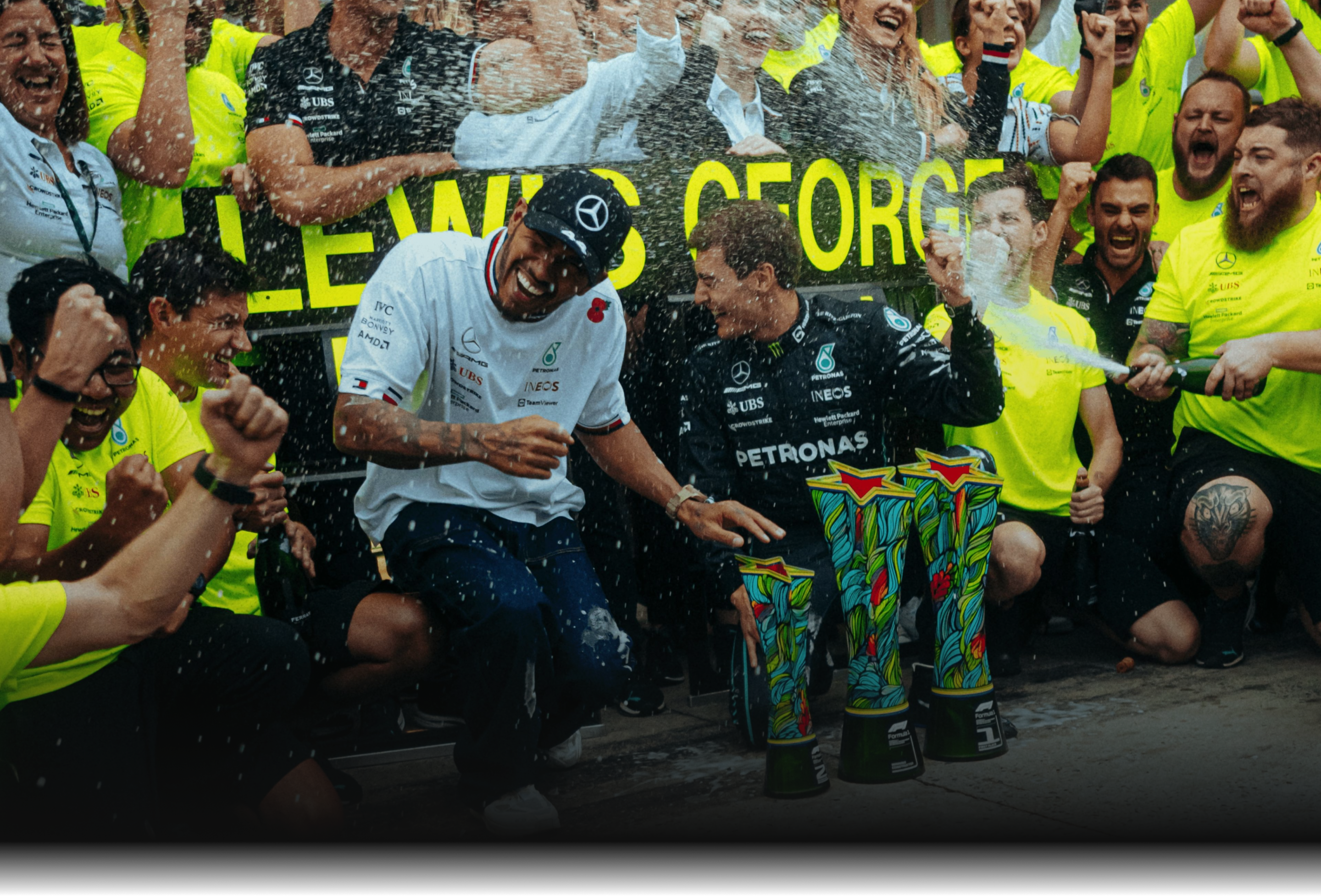 Official Mercedes-AMG PETRONAS F1 Team Store
