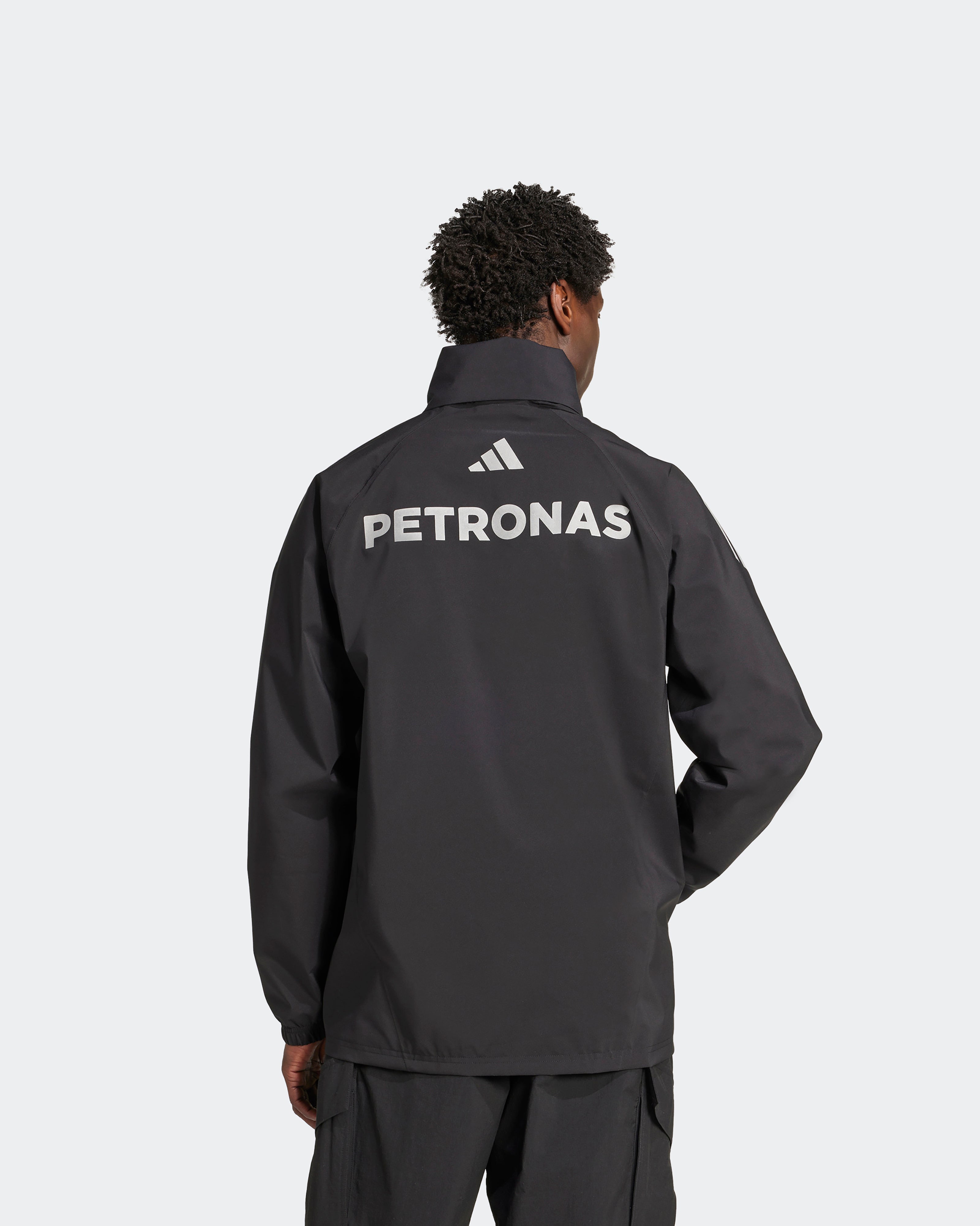 たむ MERCEDES-AMG PETRONAS F1 JACKET Mens 2025 Mechanics Rain Jacket Black | Official Mercedes-AMG