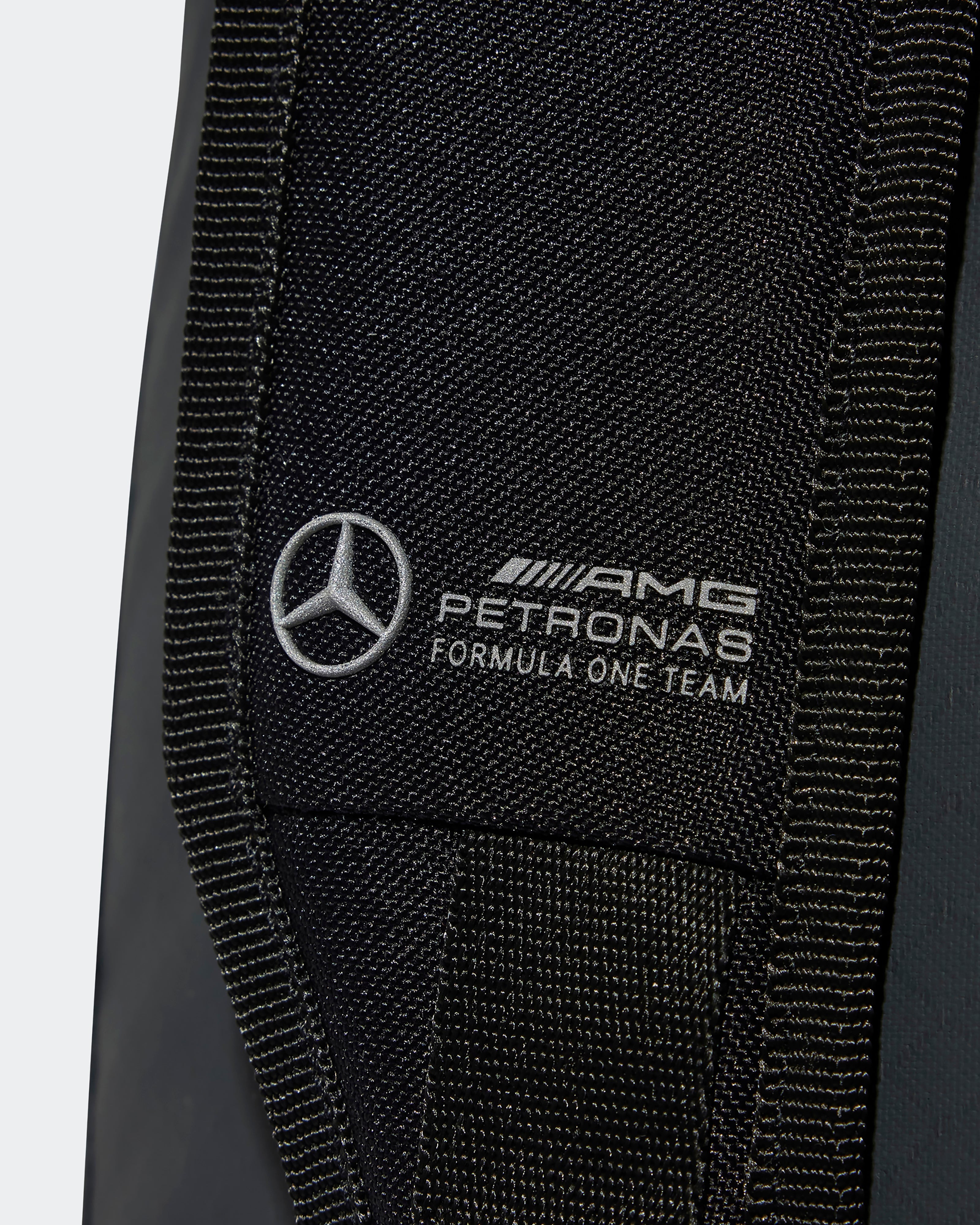 Hybrid Duffel Bag Black | Official Mercedes-AMG PETRONAS F1 Team Store