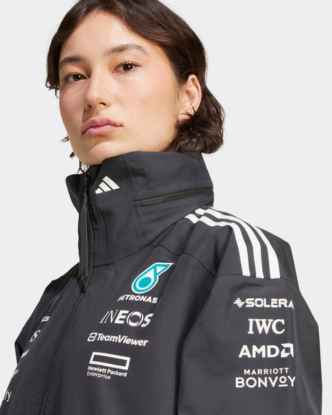 JZ7400_6_APPAREL_OnModel_Detai