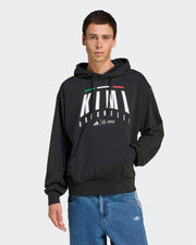 This Model is 6'2'' and wears size M