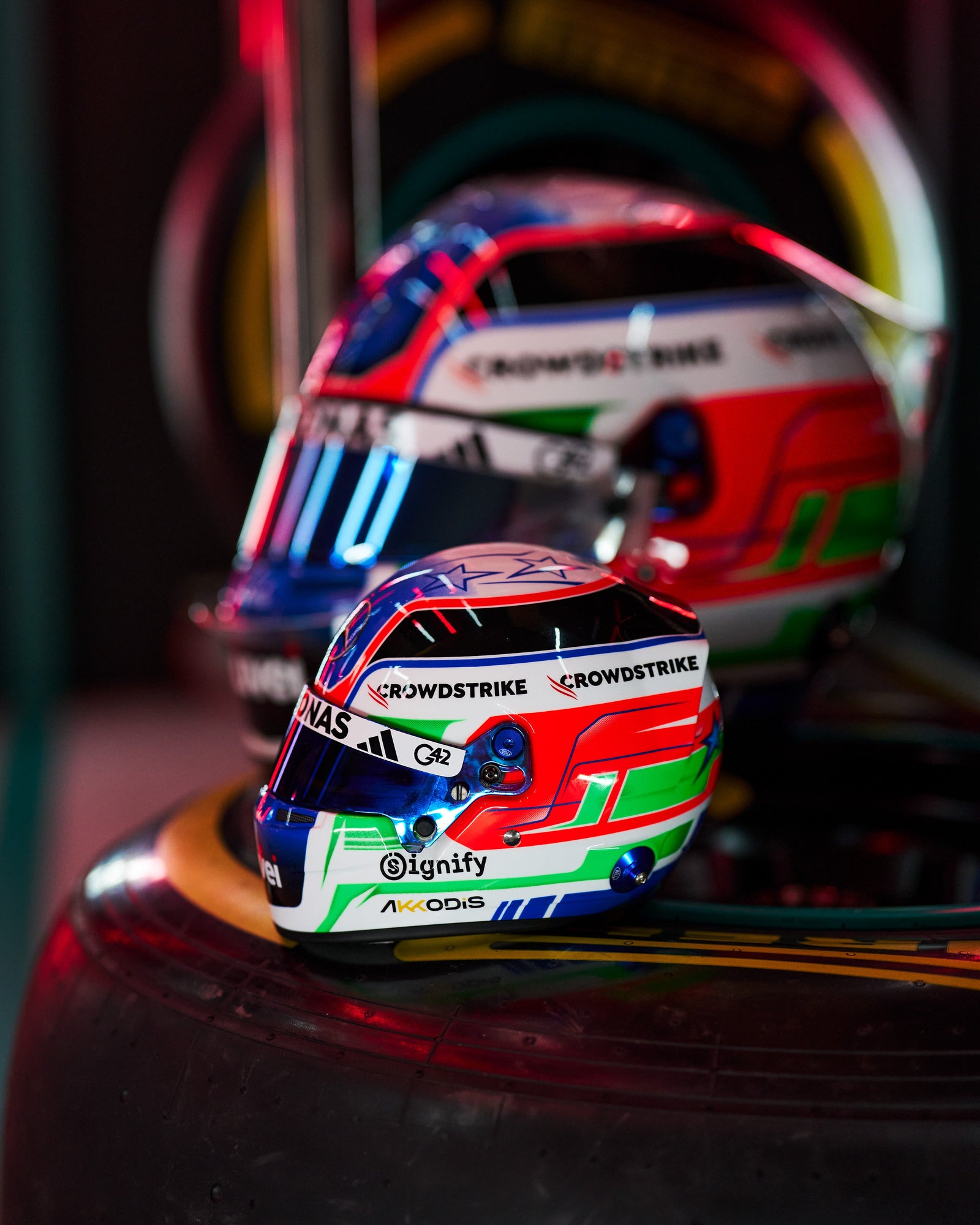 Kimi Antonelli 2025 Mini Bell Helmet Replica 1:2