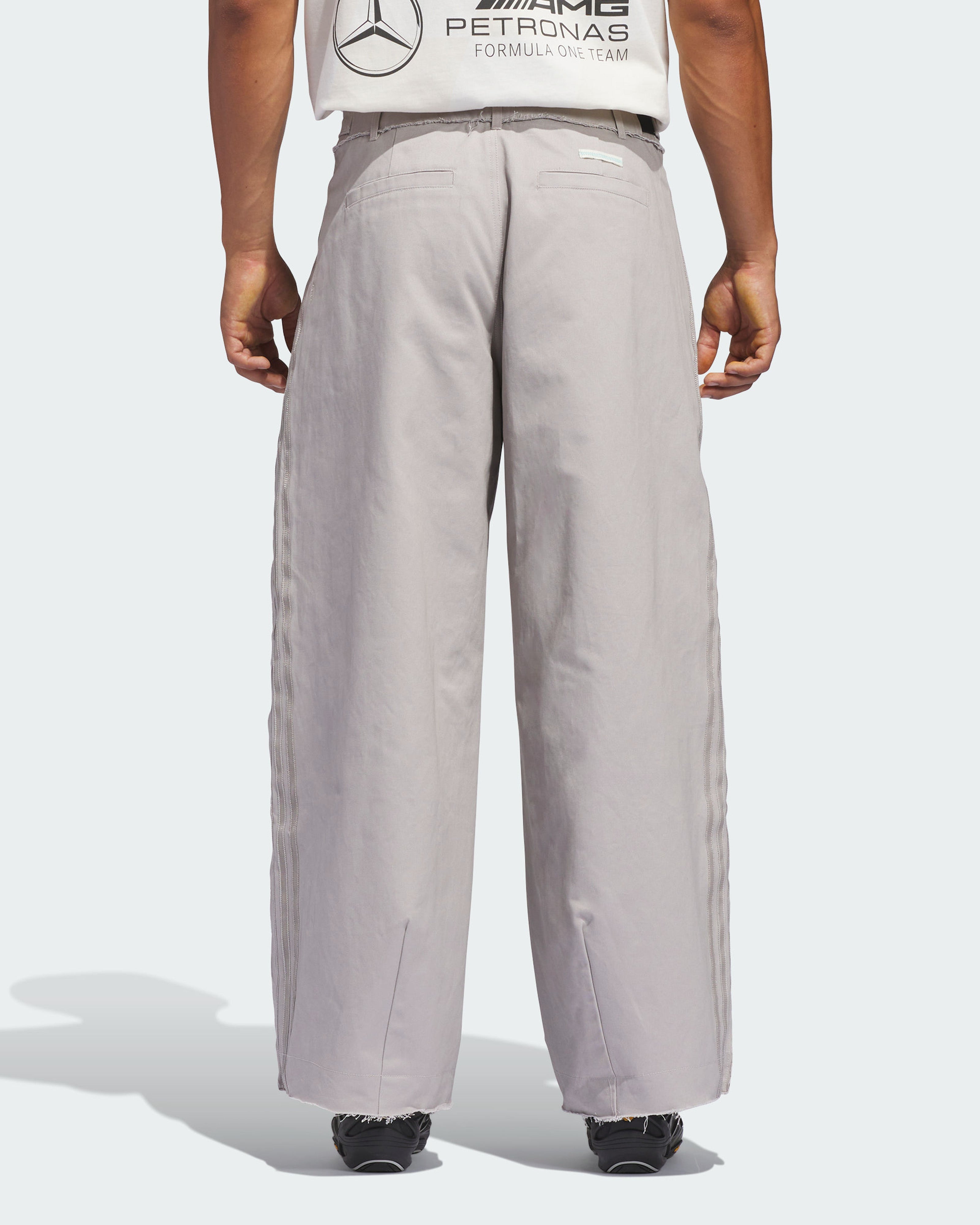 adidas para Bad Bunny x Mercedes-AMG F1 Race Pant Grey