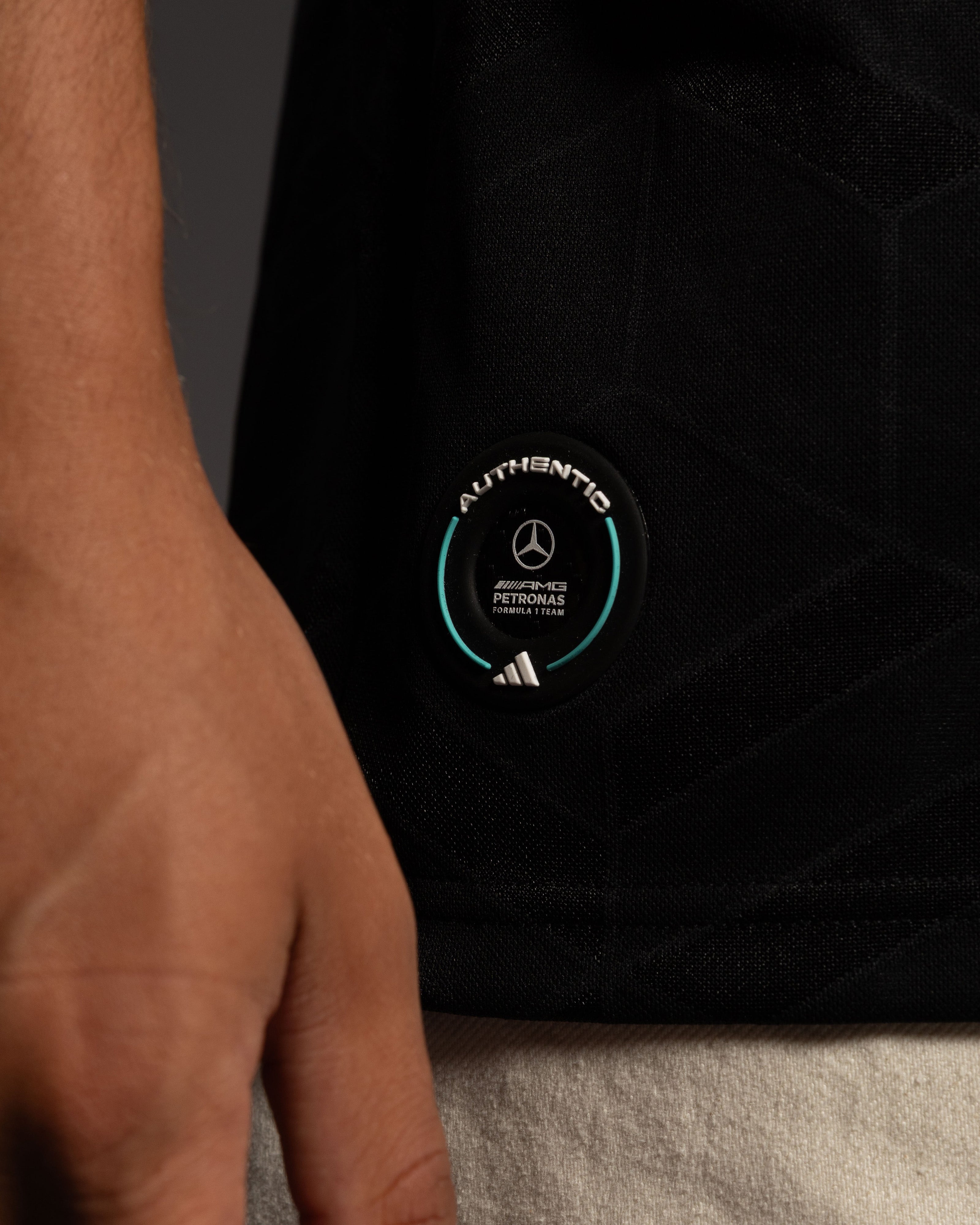 Mens 2026 Authentic Driver Tee Black