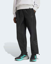 This Model is 183cm and wears size M
