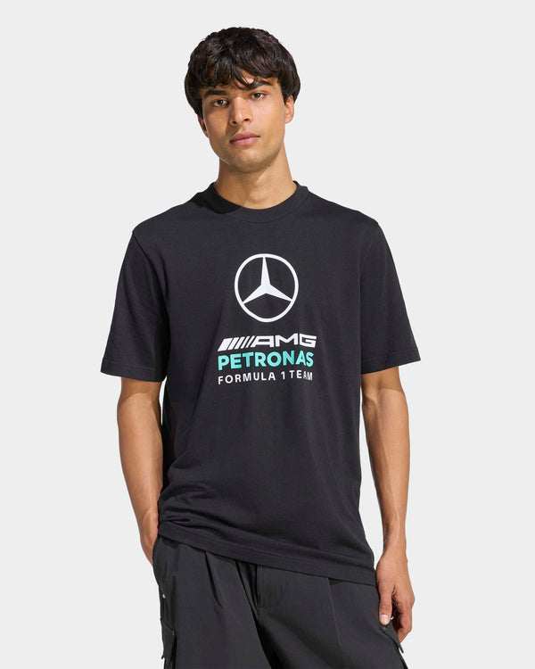 This Model is 186cm and wears size M