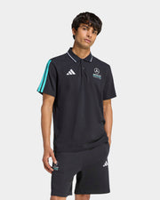 This Model is 186cm and wears size M