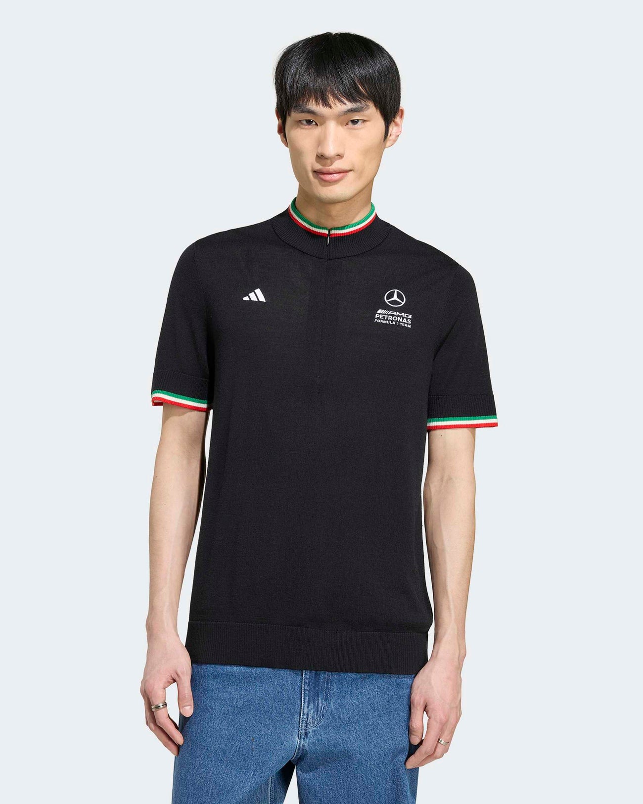 This model is 6'2'' and wears size M