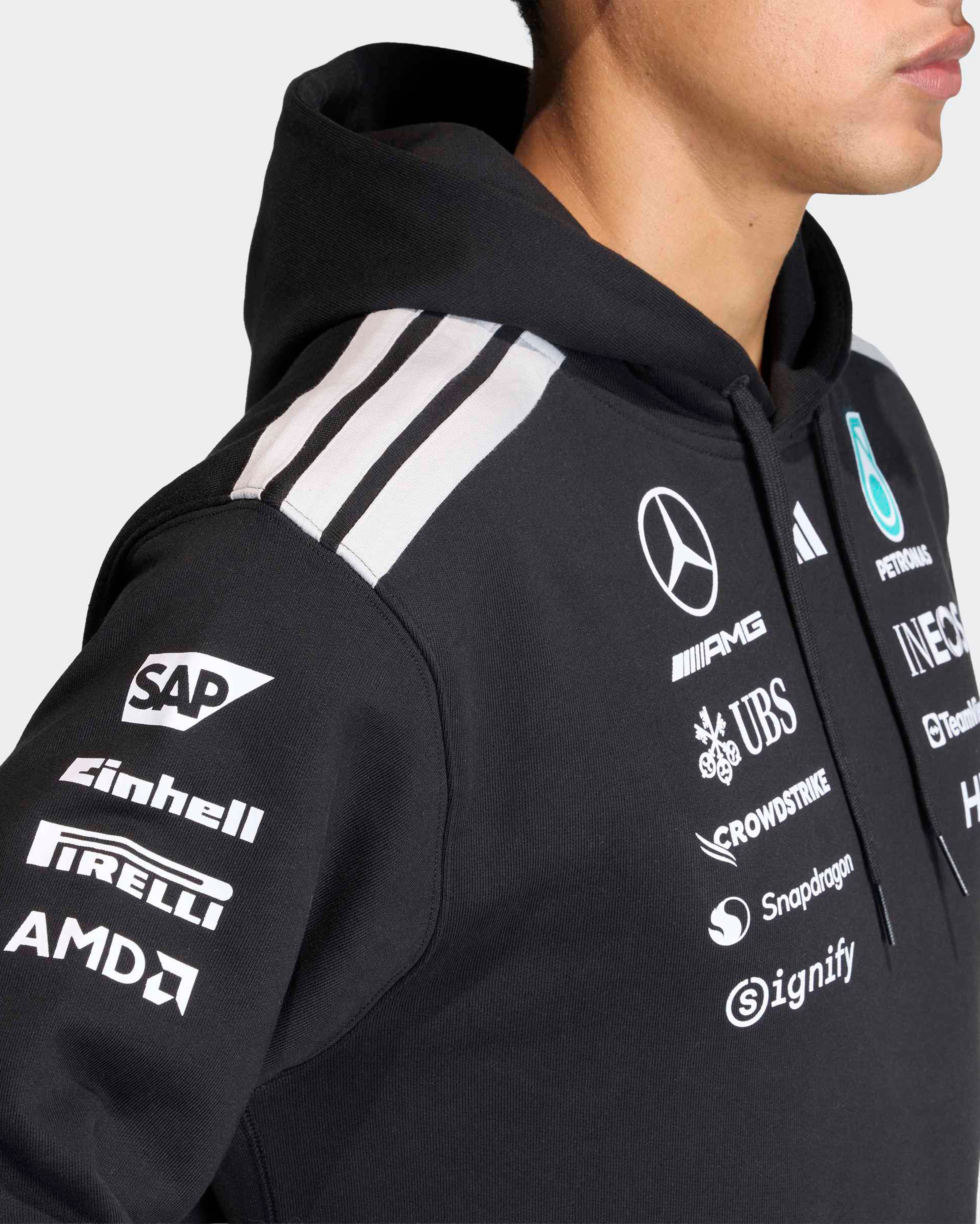 鶴*烏様 メルセデス・ベンツ /F1 / HOODIES (フーディー) Mercedes AMG Petronas adidas F1 2025 Team Hoodie - Black - Kids