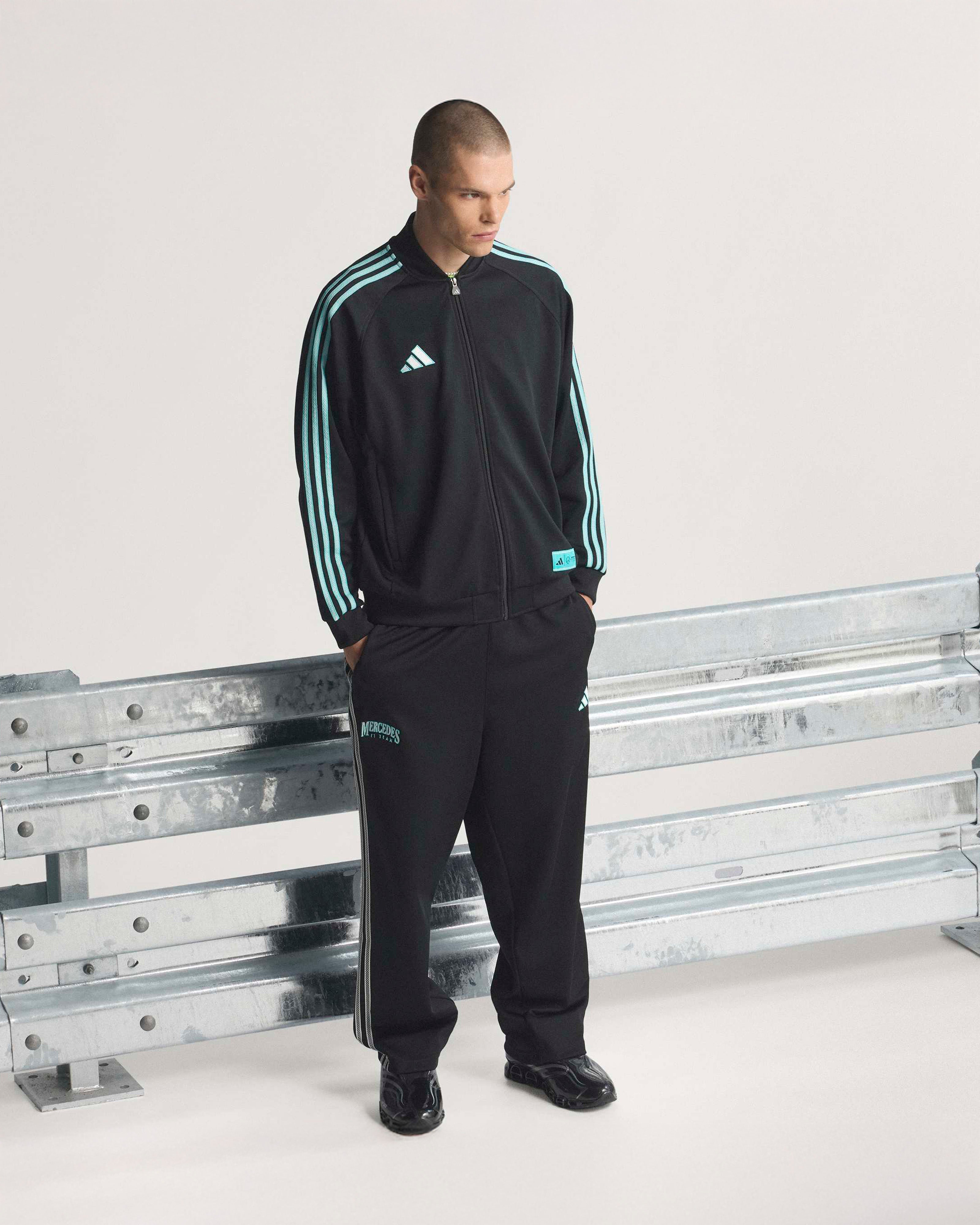 adidas　メルセデスベンツ　コラボ　トラックジャケット Mens Las Vegas Track Top Black/Teal | Official Mercedes-AMG