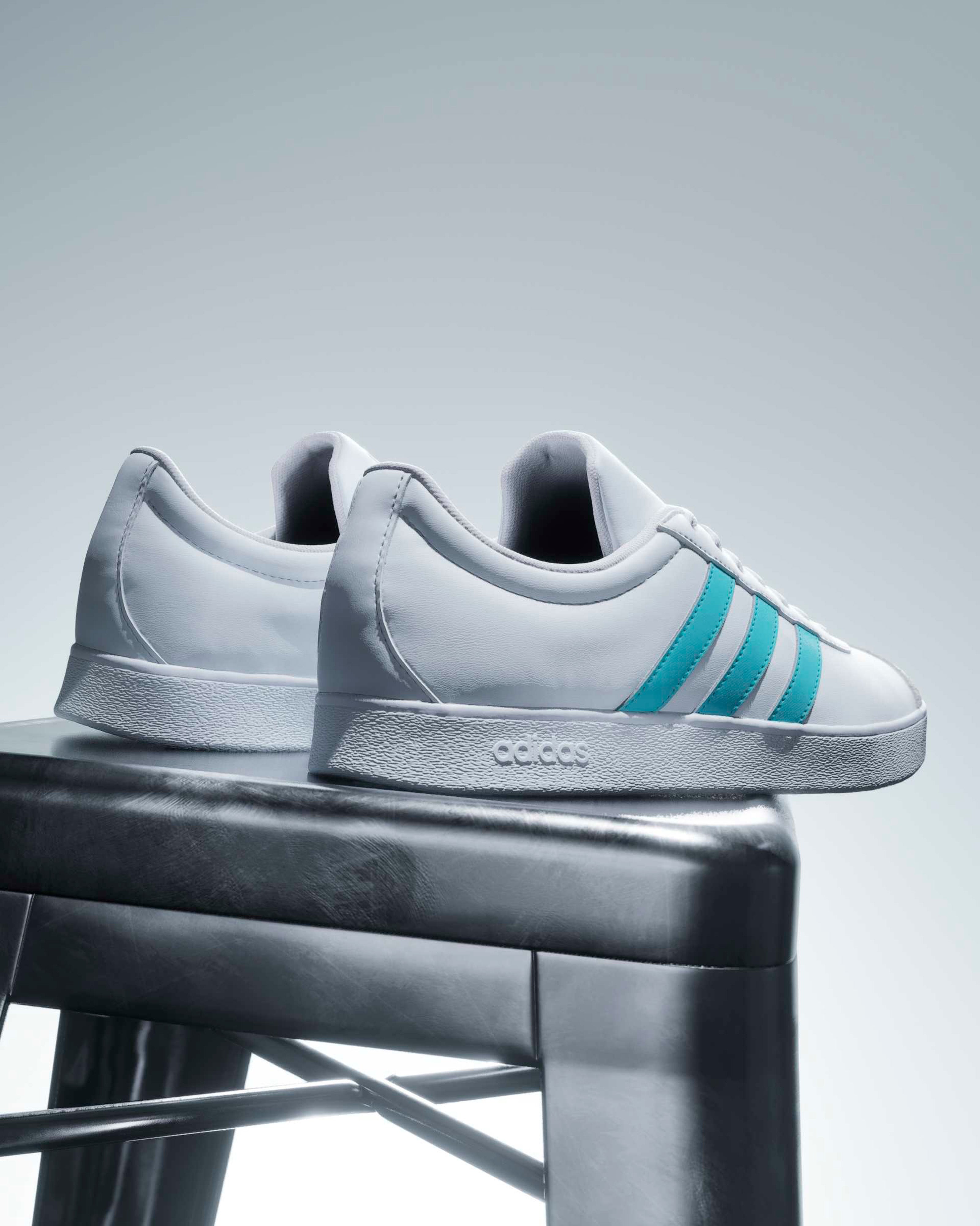 VL Court Shoes White