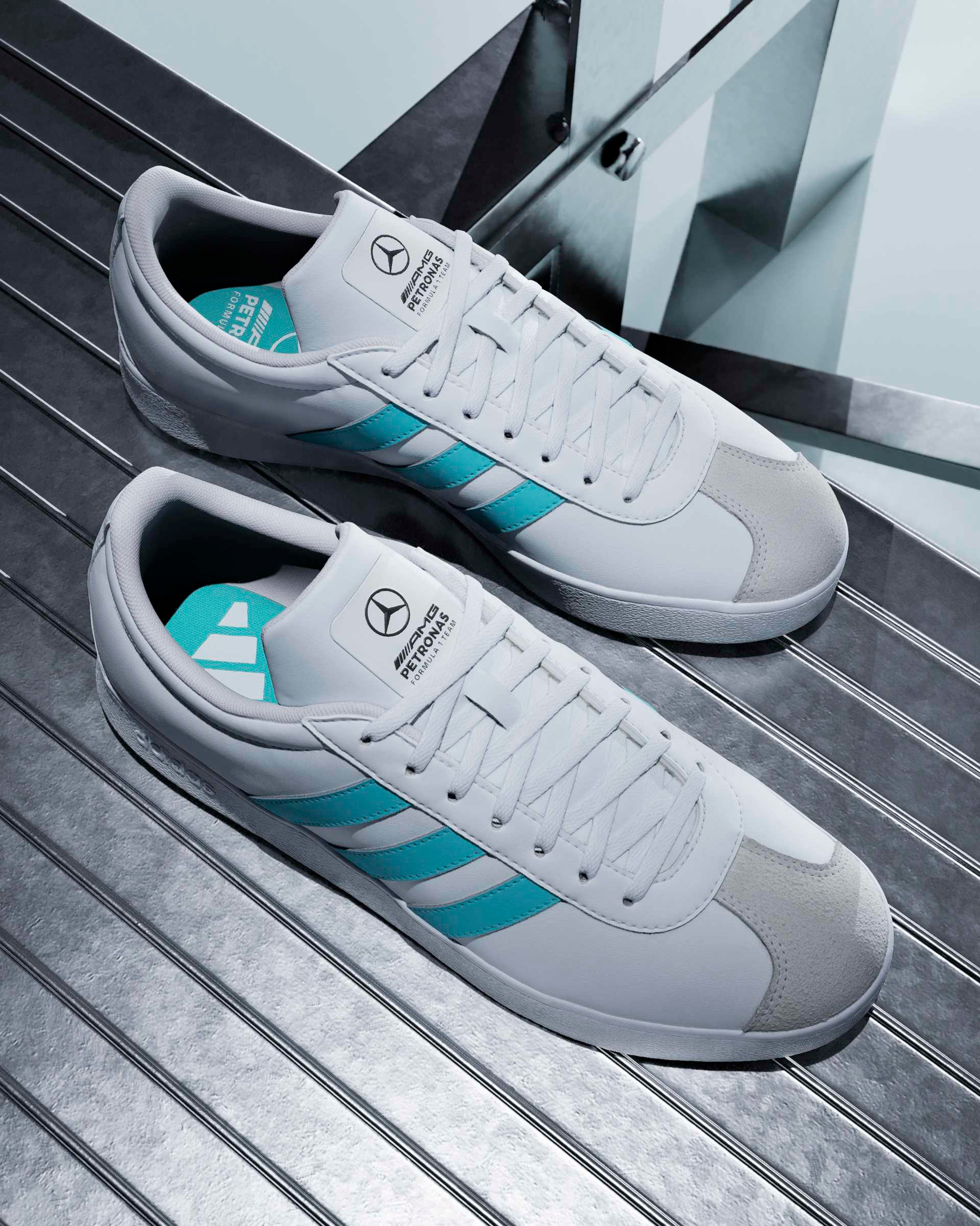 VL Court Shoes White