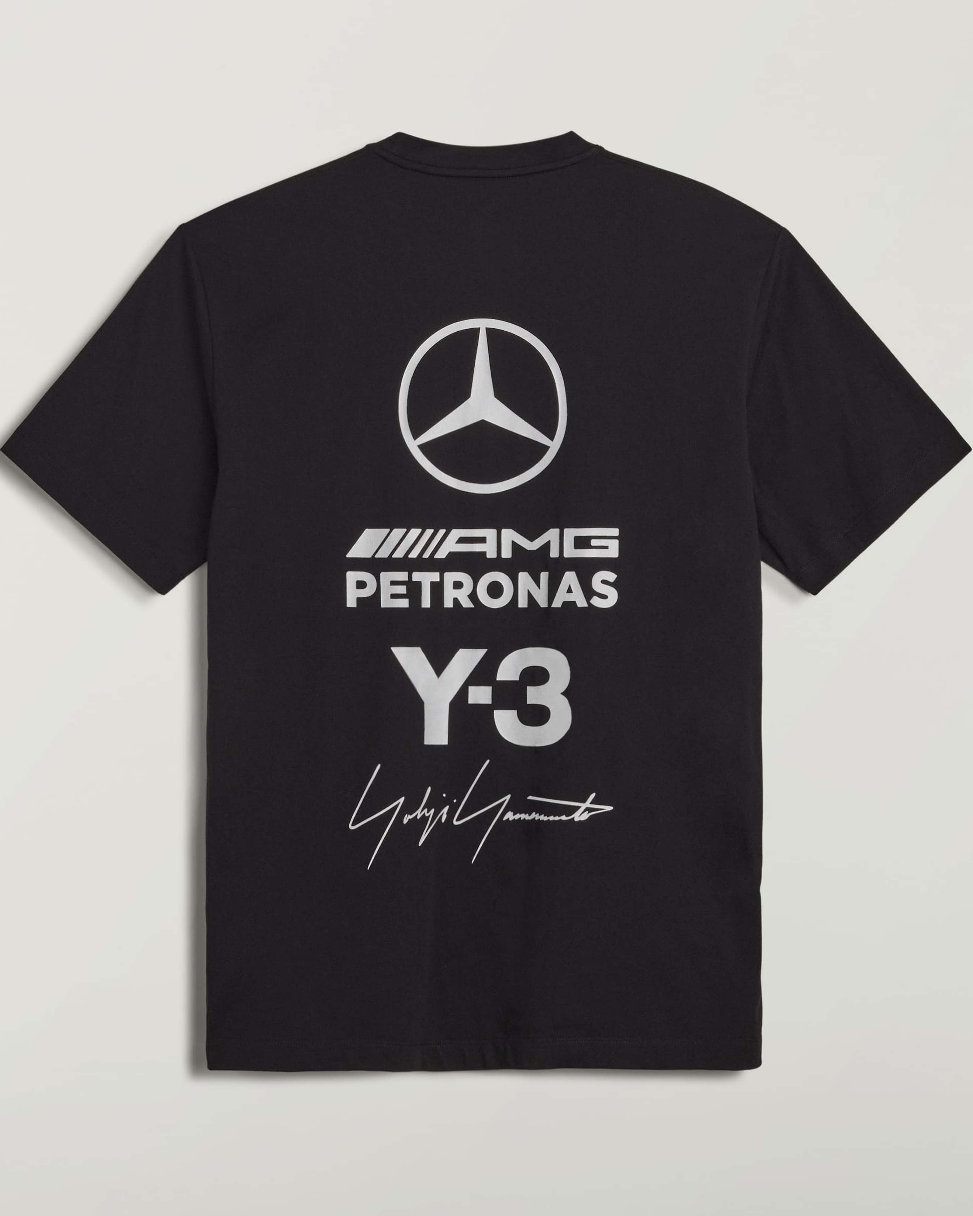 XXL　Y-3 MERCEDES スモーク Tシャツ　メルセデス　ベンツ 26S Y-3 Logo Short-Sleeve T-shirt - Black (2026) | Mercedes-AMG