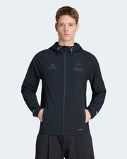 This Model is 188cm and wears size M