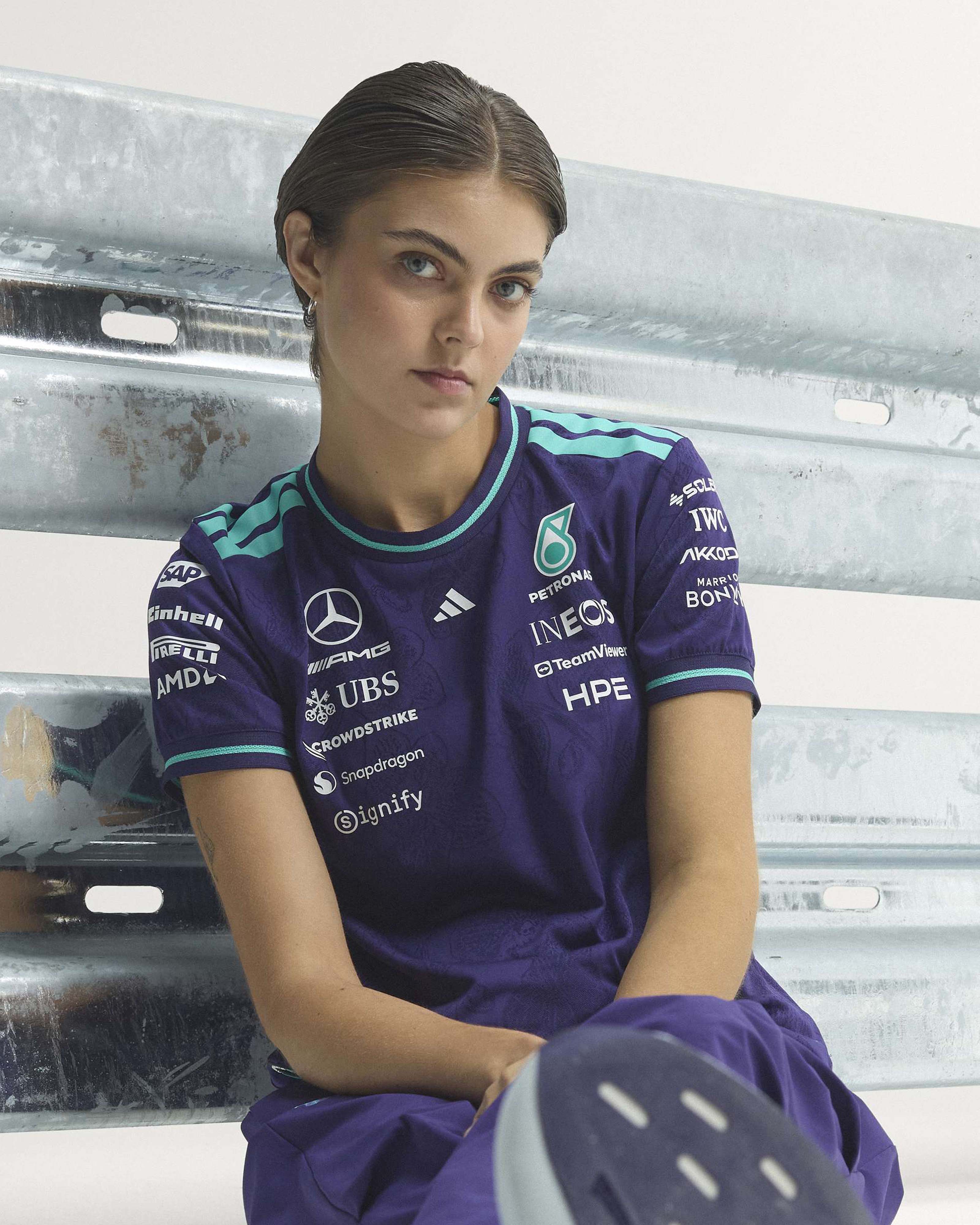 Womens 2026 Vanda Bloom Authentic Driver Tee Purple