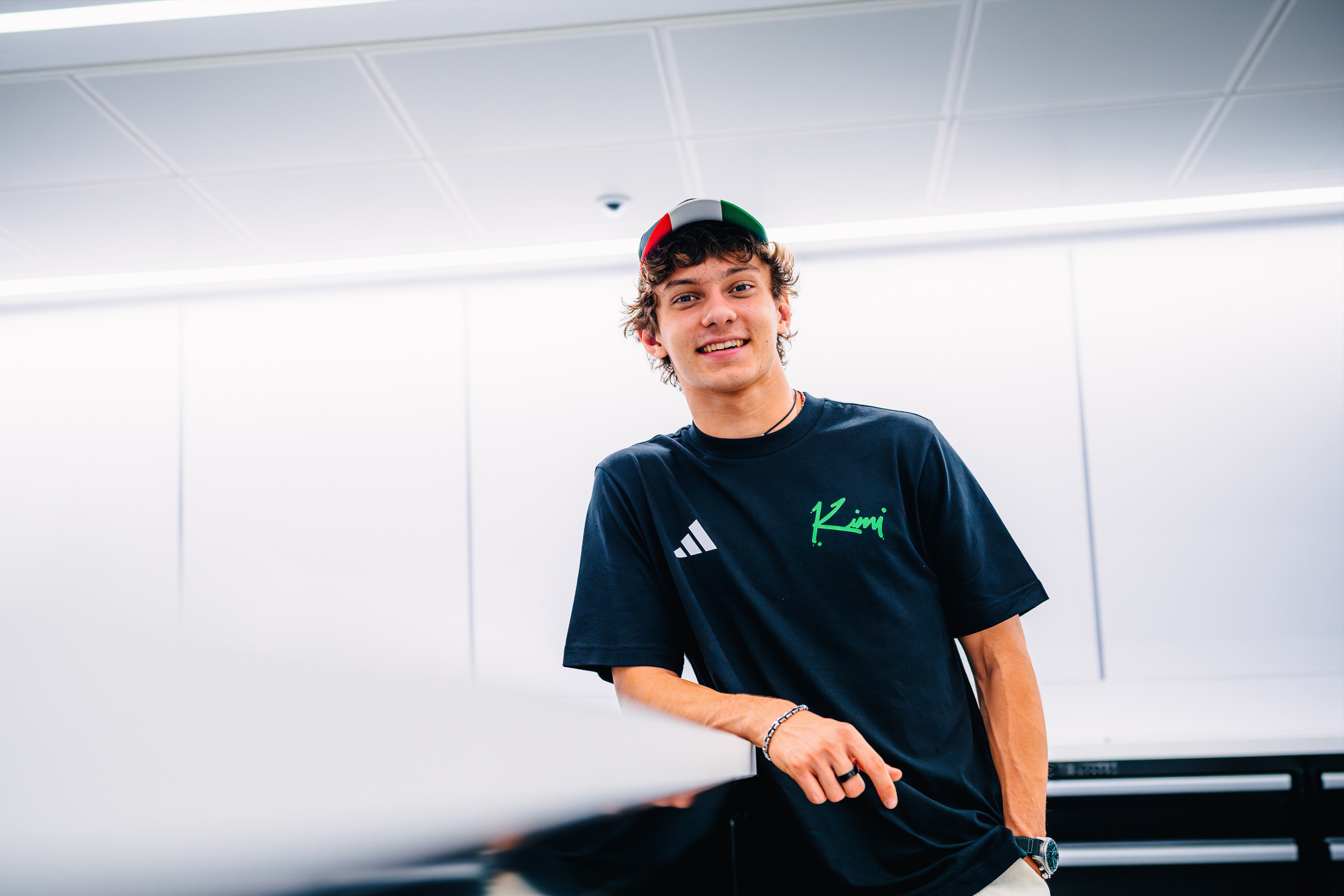 Official Mercedes-AMG PETRONAS F1 Team Store