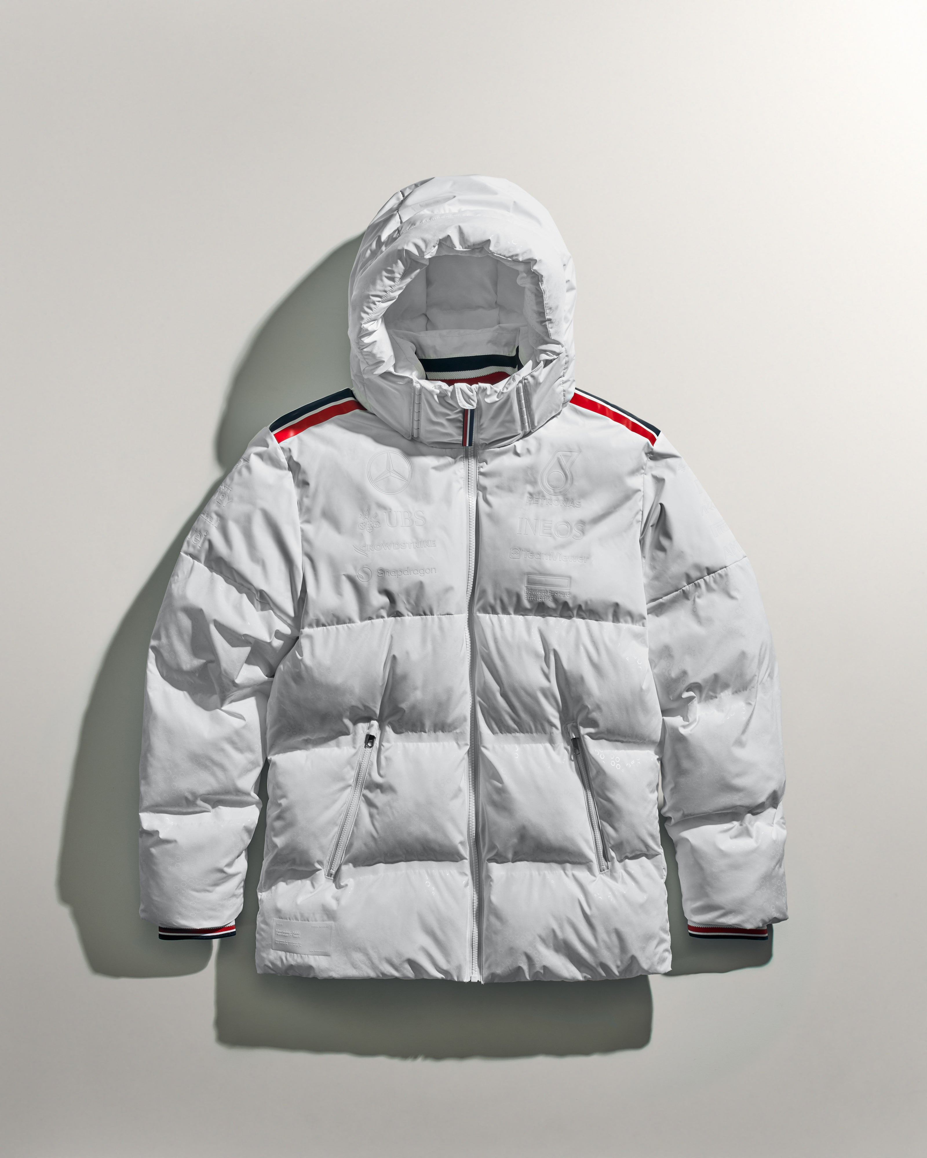 いくらで購入希望でしょかSupreme Grand Prix Parka White - スケート 