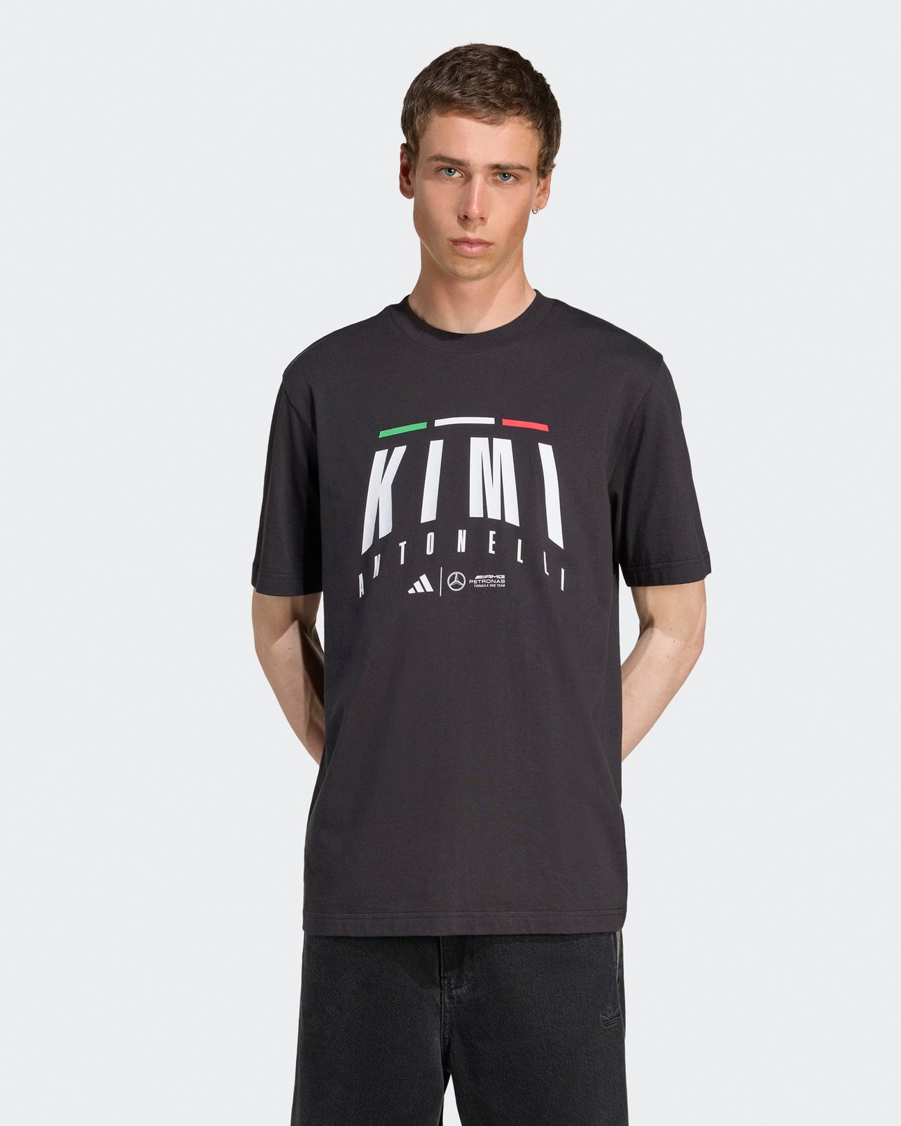 This Model is 6'2'' and wears size M