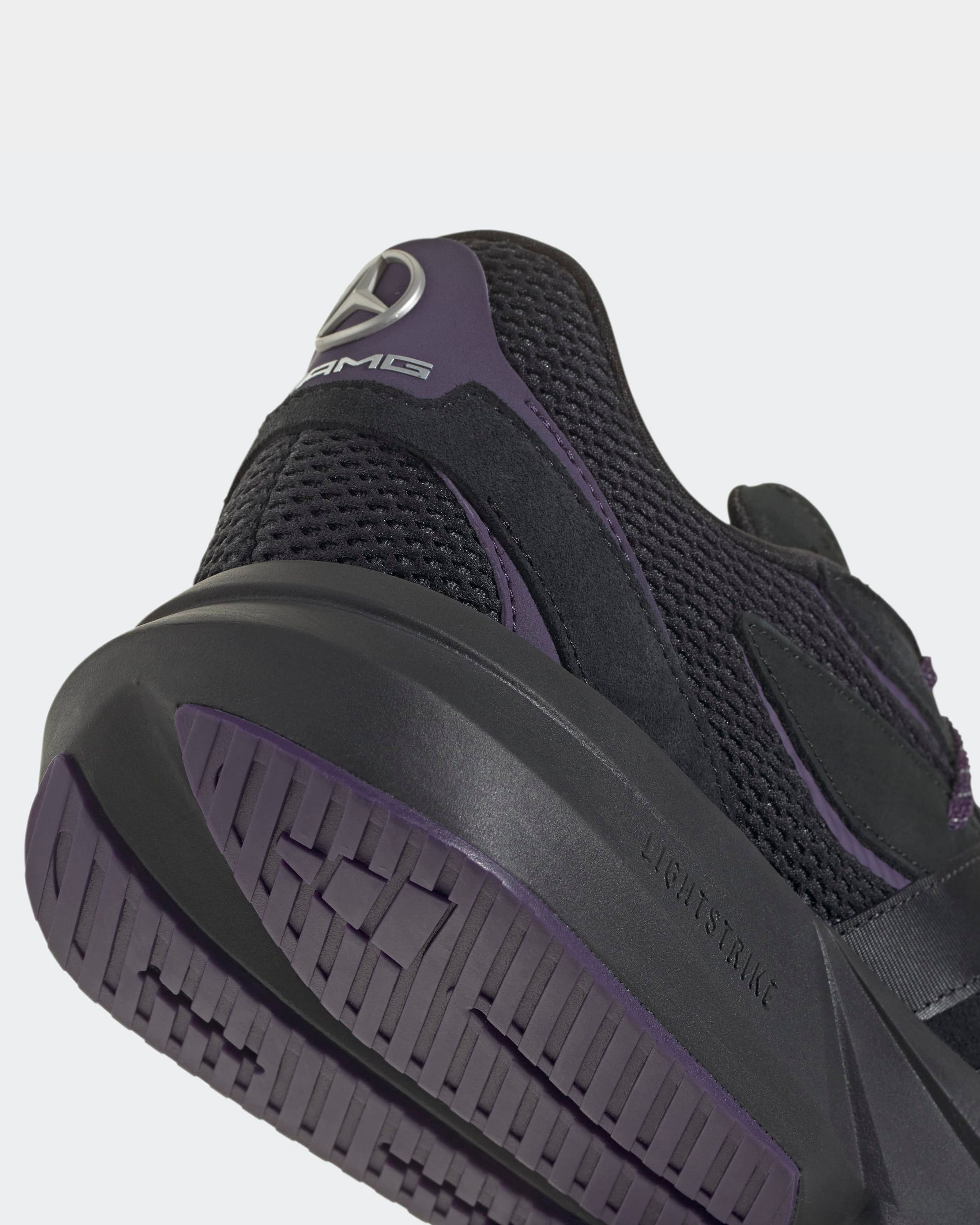 Lightblaze Shoes Black/Purple