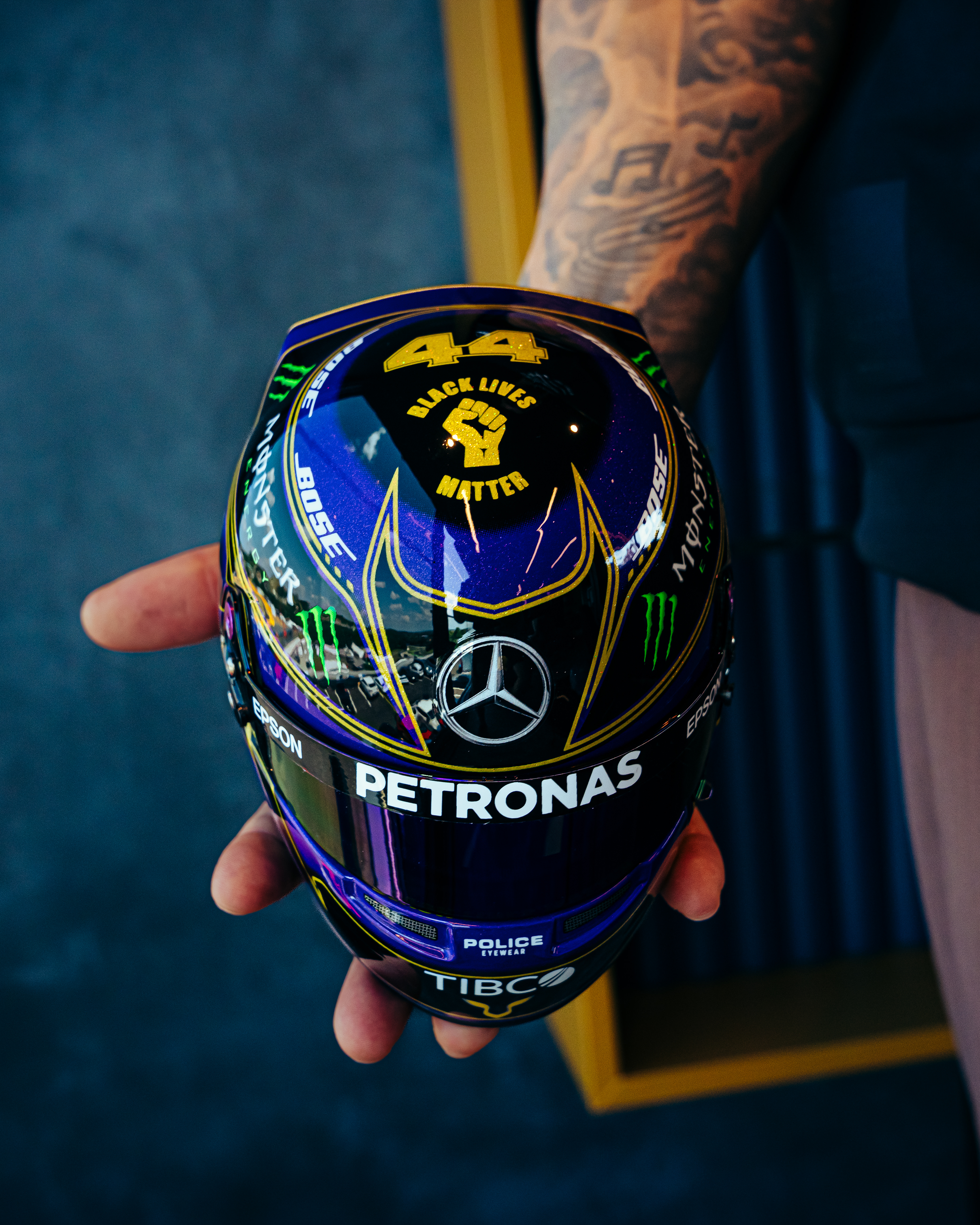 Lewis Hamilton Abu Dhabi 2020 Mini Bell Helmet Replica 1:2